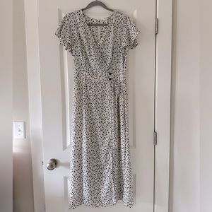 Nice sweet dress for a spring-summer day
